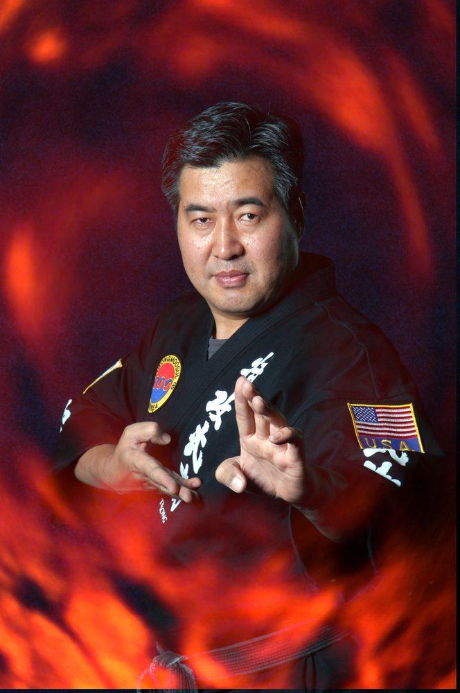 Grandmaster Yi in fighting stance